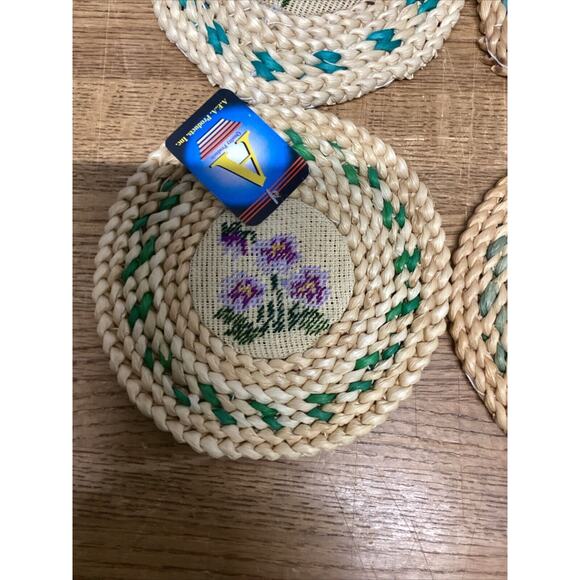 Set Of 8 Floral Woven Hot Plates/Trivets - 7”D - Picture 9 of 14